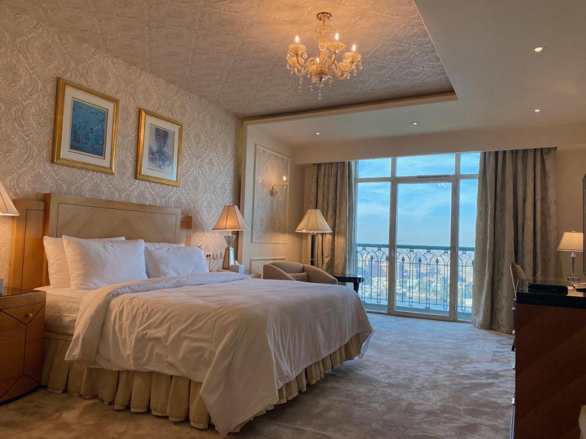 Chez Haytham At Four Seasons Nile Plaza Residential Suite Кайро Екстериор снимка