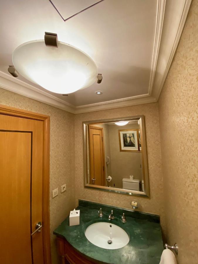 Chez Haytham At Four Seasons Nile Plaza Residential Suite Кайро Екстериор снимка